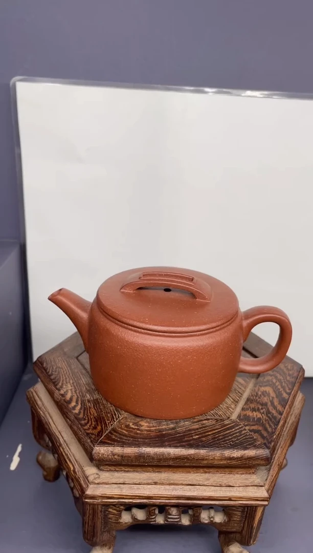 茶壶紫砂红降坡 折嘴汉瓦