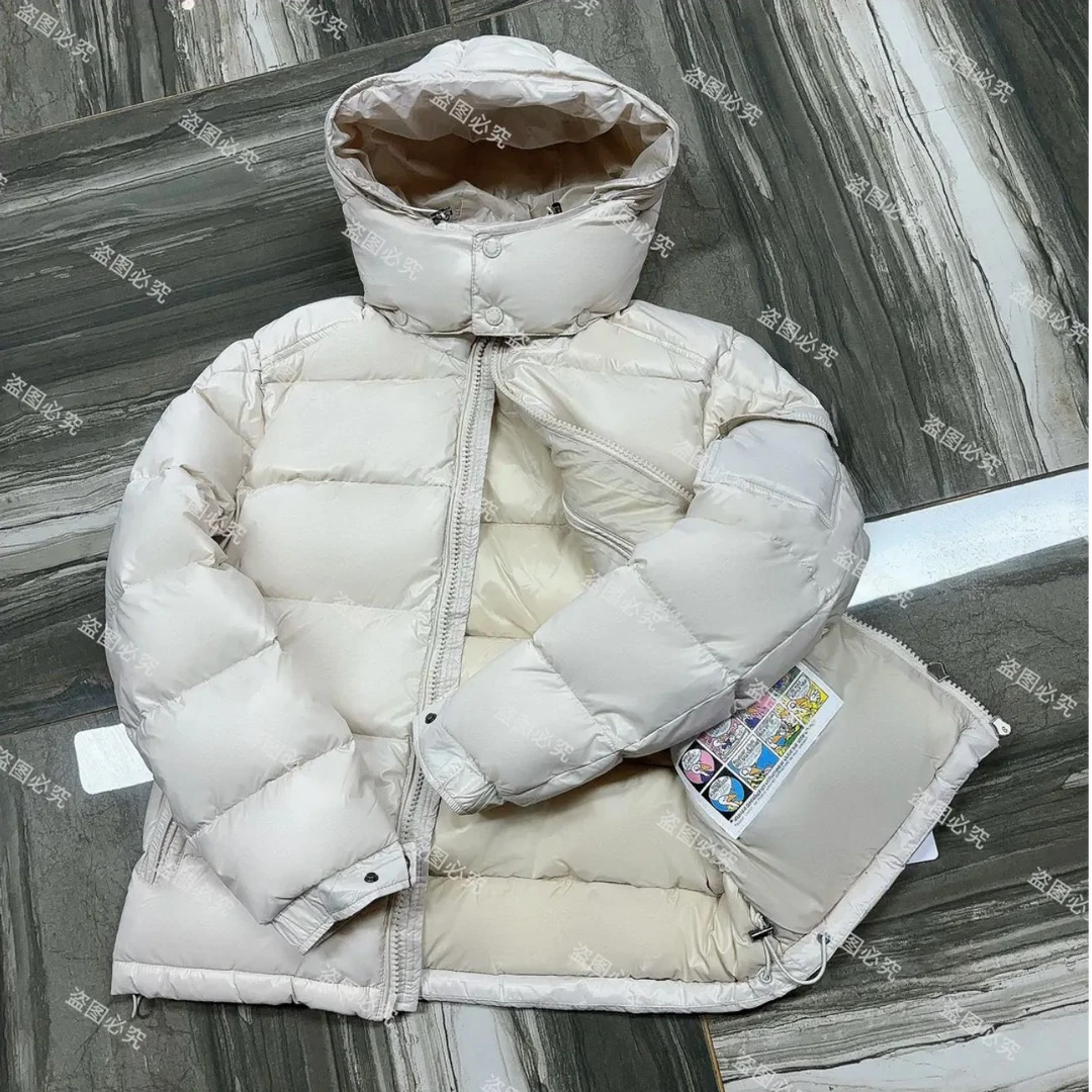 新款女款短款连帽保暖保暖时尚羽绒服