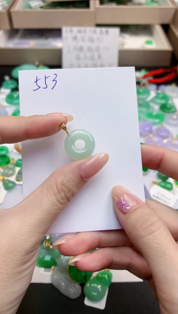 颈饰未镶嵌翡翠天然缅甸A货翡翠