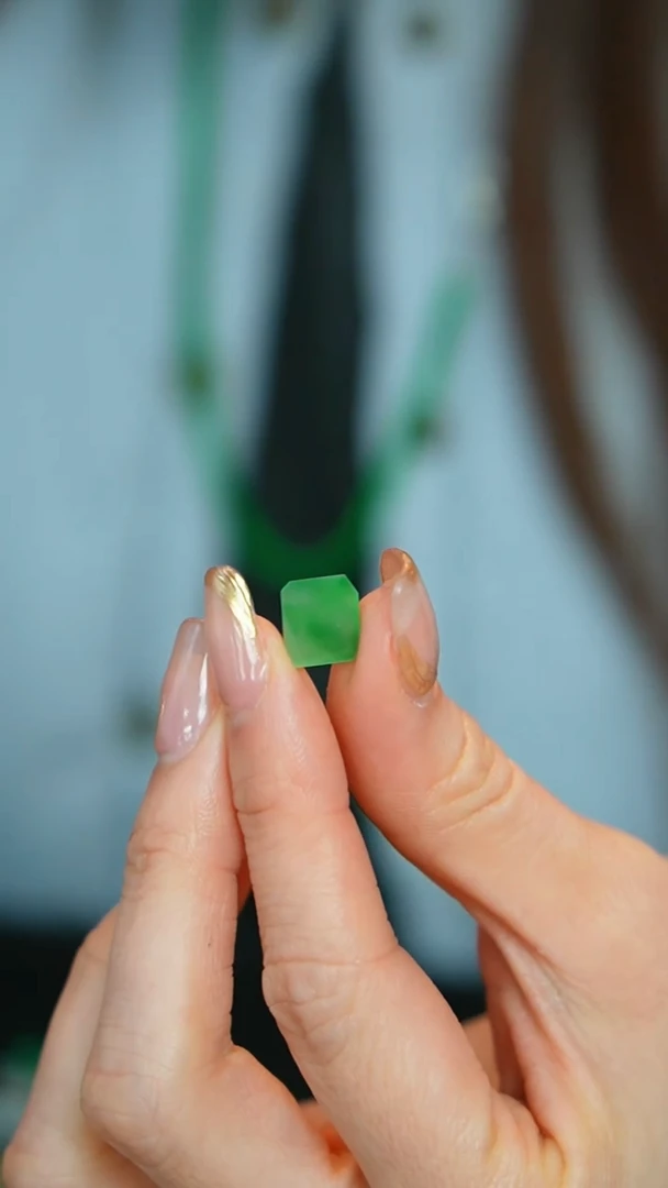 【闪购商品】翡翠裸石76号-方糖/姿/L