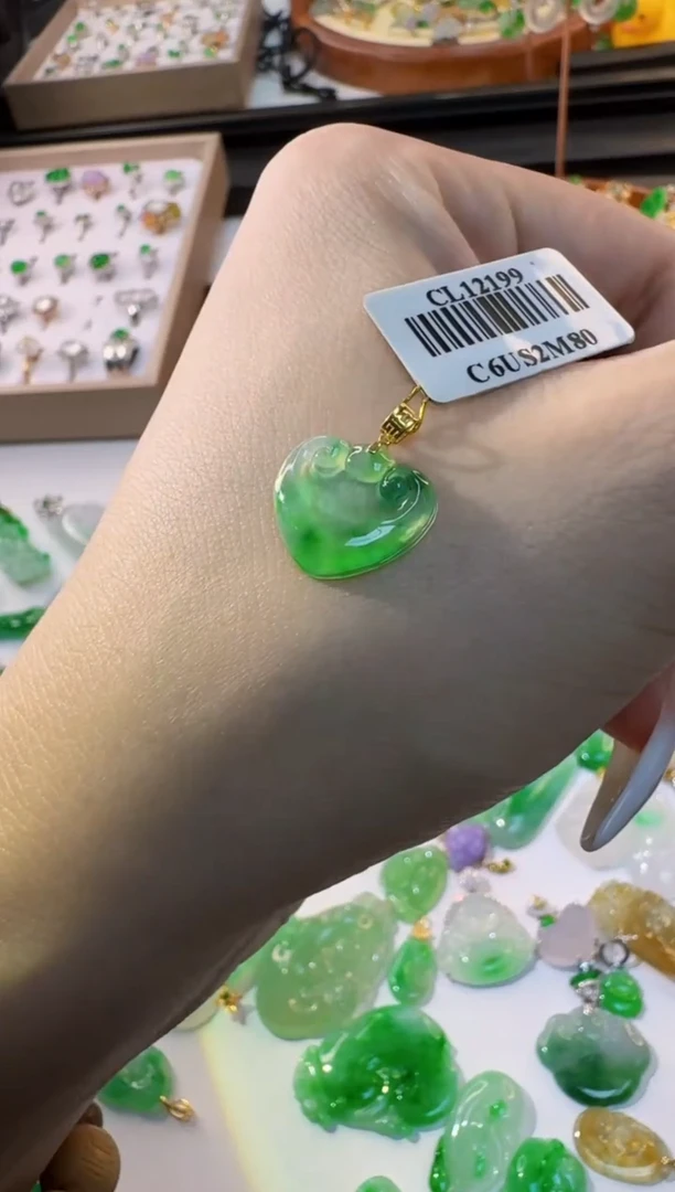 翡翠18K金镶嵌吊坠(不含链)天然缅甸A货翡翠