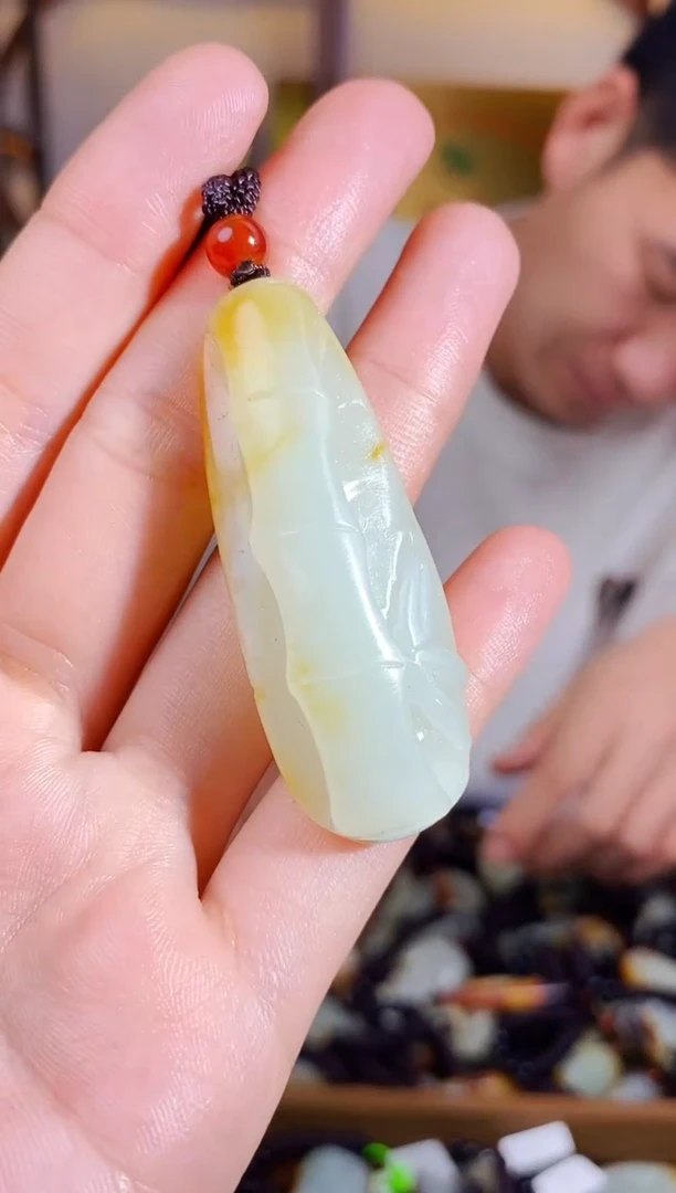 【闪购商品】和田玉颈饰未镶嵌1