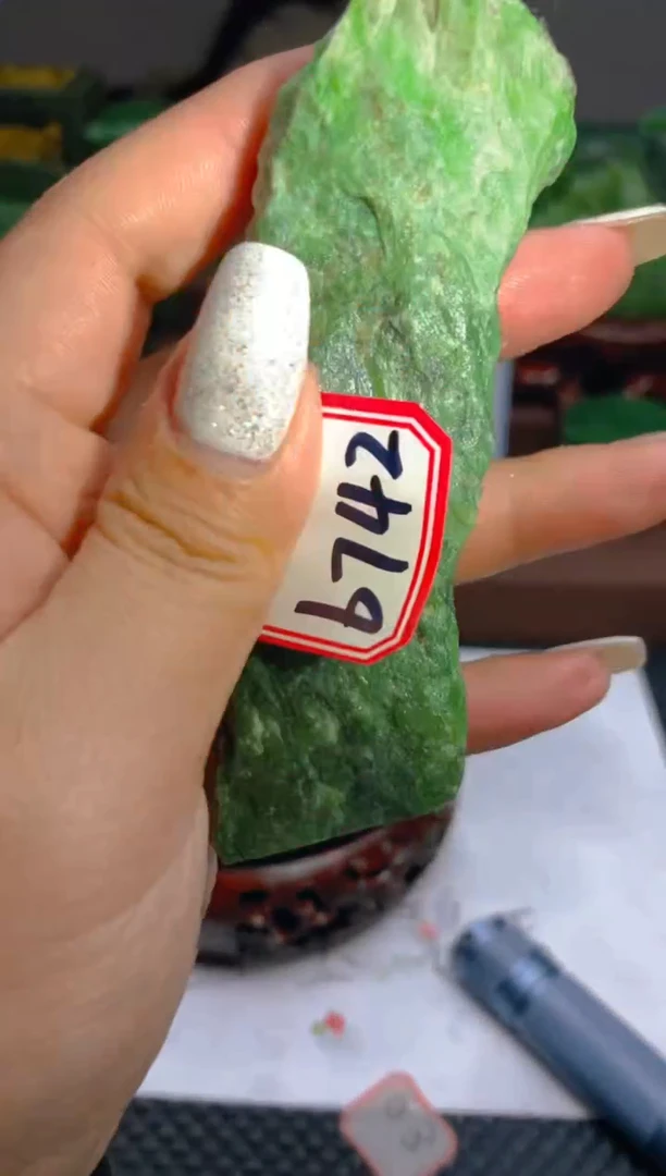 【闪购商品】和田玉未镶嵌珠宝半成品1