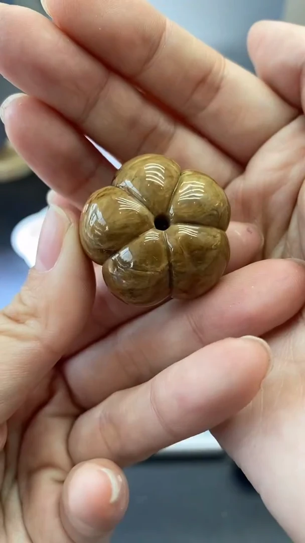 琥珀未镶嵌珠宝奇石1518