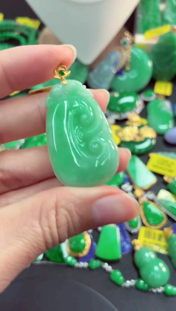 吊坠(不含链)18K金镶嵌翡翠天然缅甸翡翠A货
