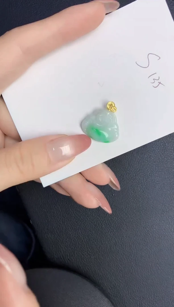 翡翠未镶嵌颈饰缅甸天然翡翠A货