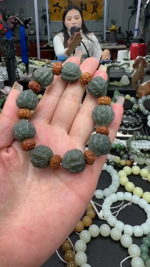未镶嵌手串和田玉新疆且末蓝核桃手串