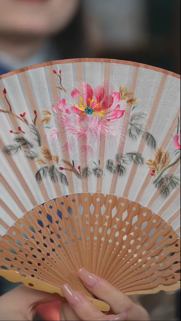 刺绣独家都款，牡丹