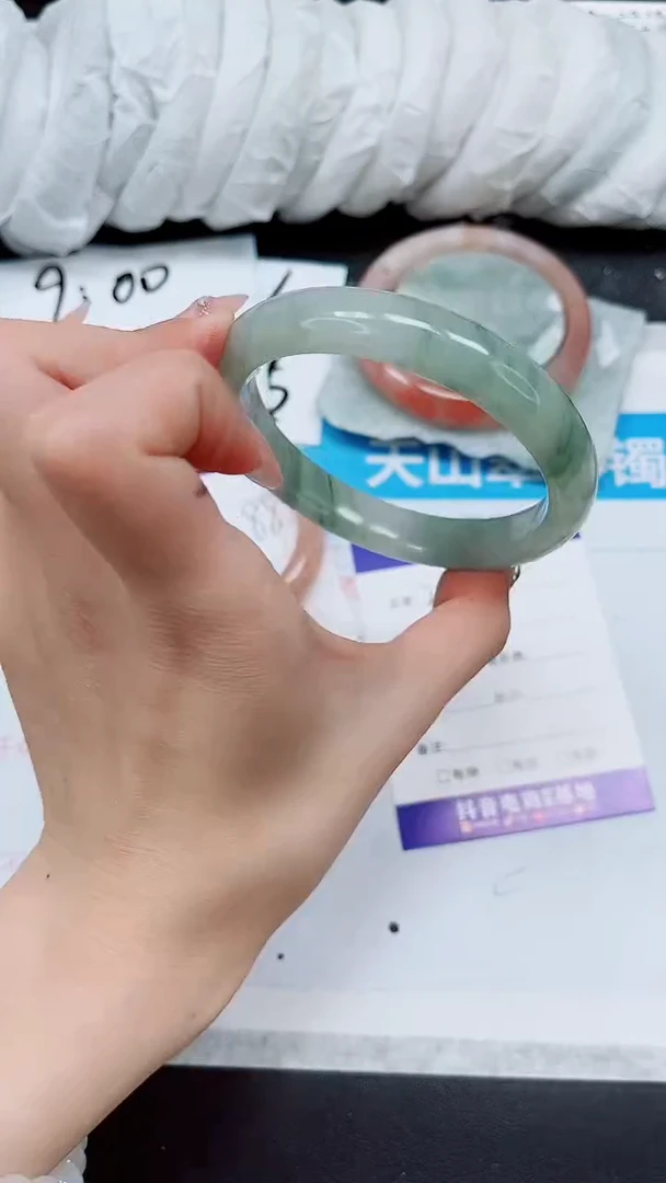 【闪购商品】石英质玉手镯未镶嵌A219-64/65