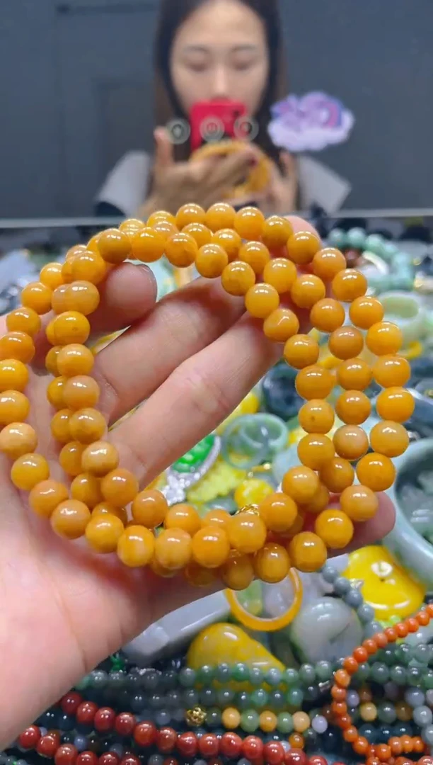 颈饰未镶嵌翡翠8MM/E/翡翠A货，一件也是批发价