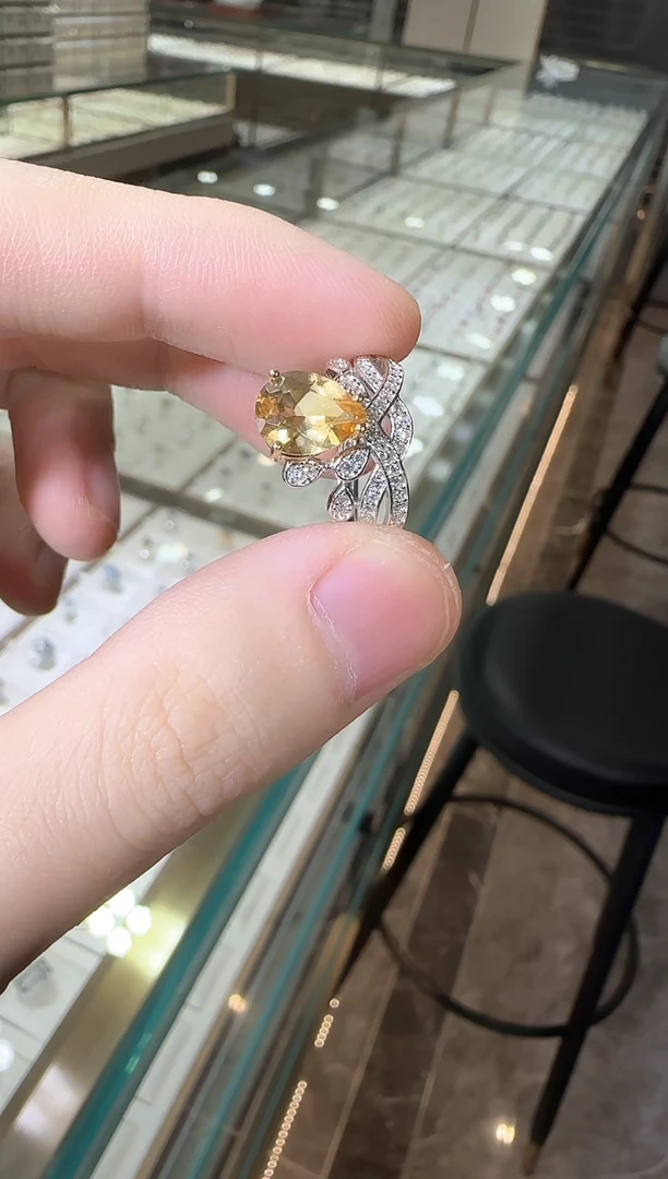 银S925镶嵌戒指黄晶10*8mm水滴
