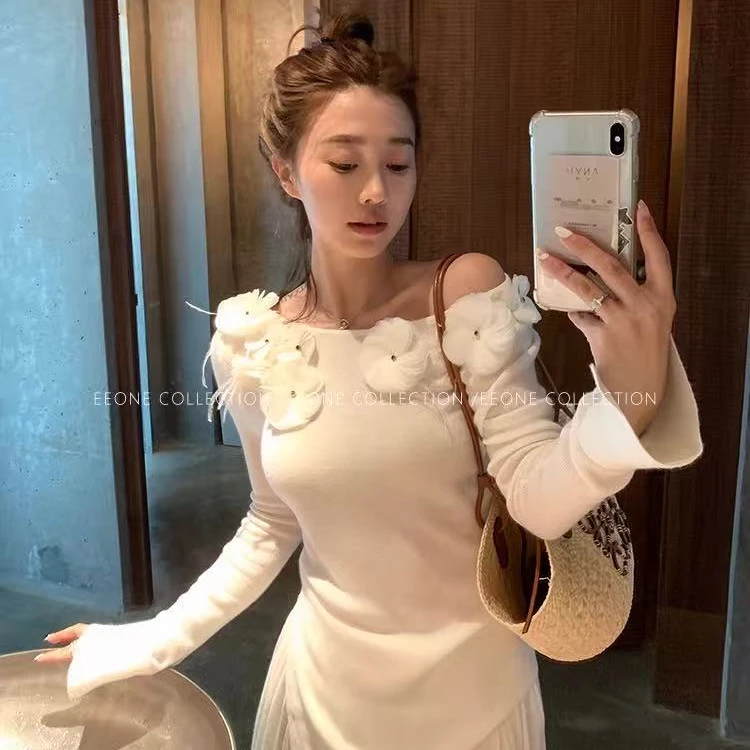 ZB#立体花朵设计感长袖毛织上衣女秋冬修身白杏收腰甜美裙子套装