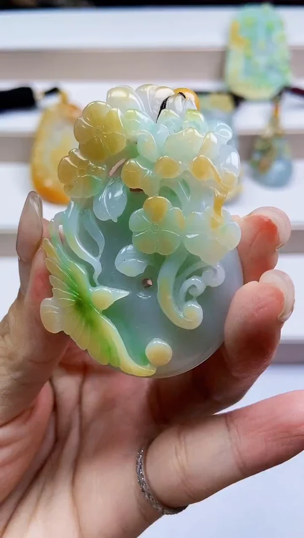 颈饰未镶嵌翡翠翡翠A货