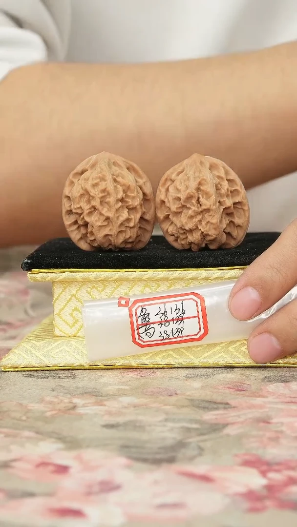 把件文玩核桃马蹄