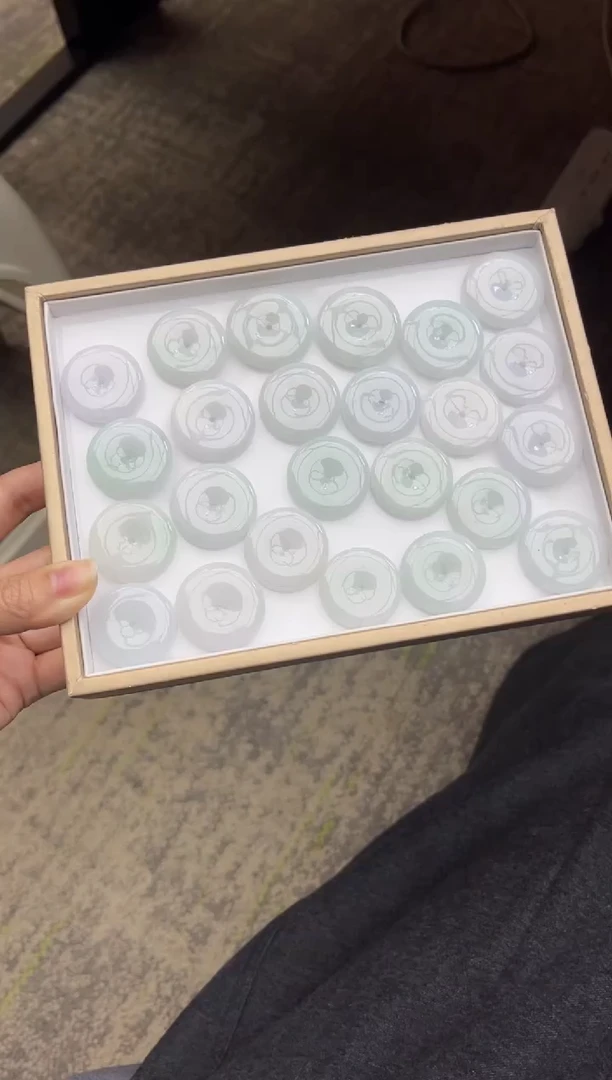 【闪购商品】翡翠颈饰未镶嵌K15多样性发一件/配绳子