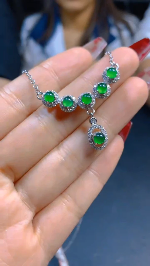 【闪购商品】翡翠项链未镶嵌0582035675多样性发一