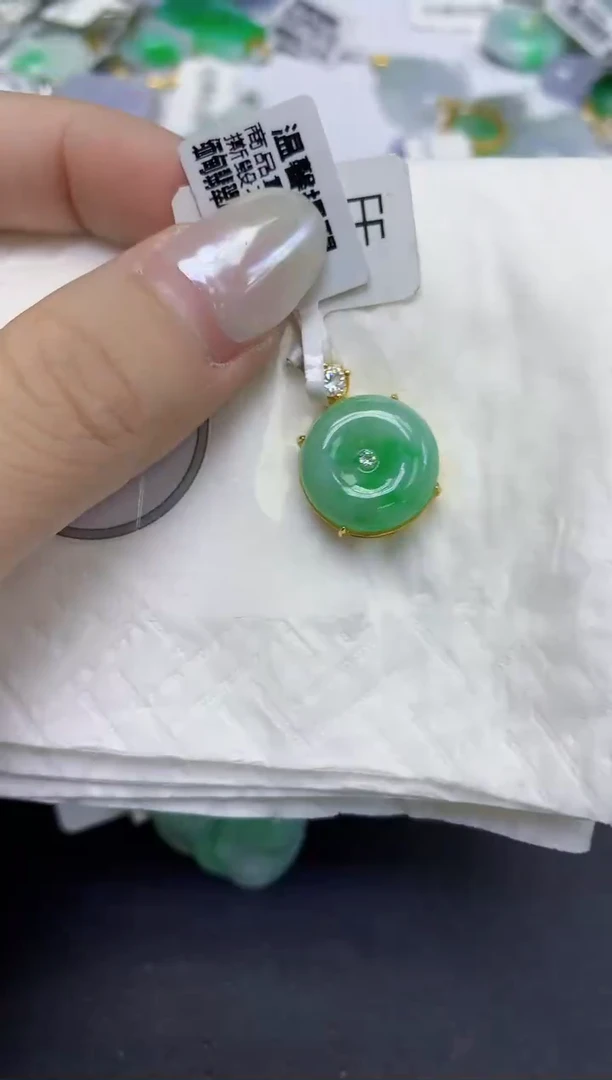 颈饰未镶嵌翡翠天然缅甸翡翠A货百元以上9元证书费自理