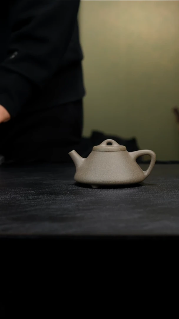 茶壶紫砂0**1紫砂壶预售底板料青段勇瓢