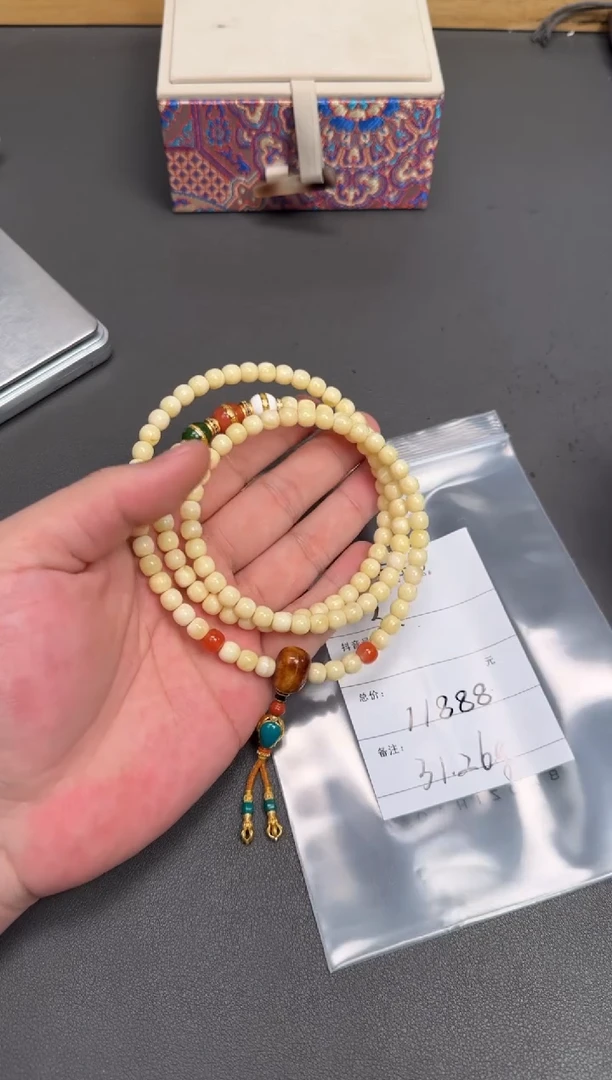 琥珀未镶嵌珠宝奇石$****$920392039203