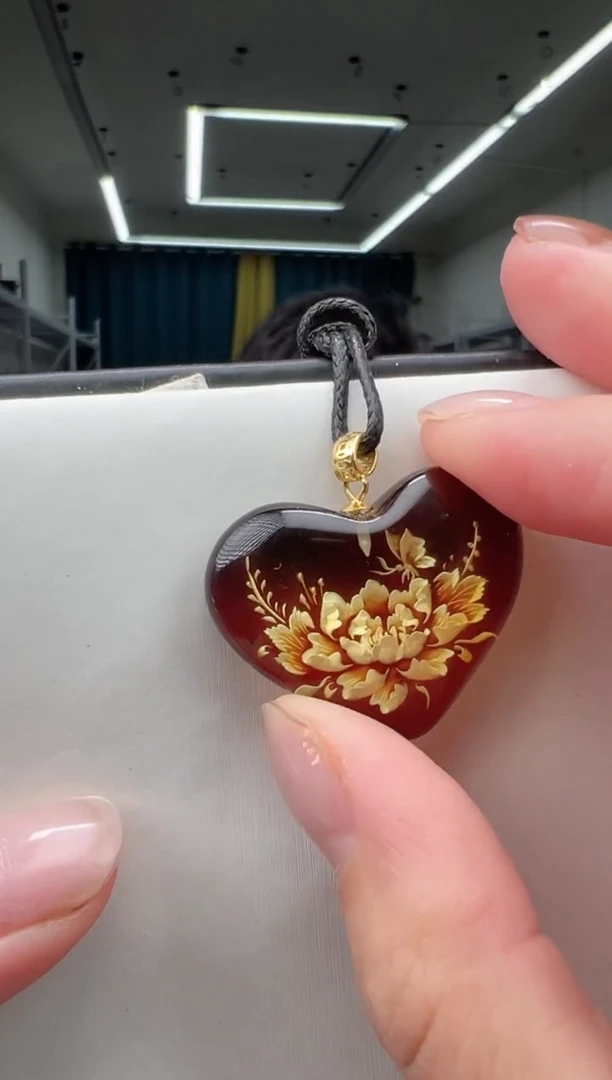 琥珀颈饰银S925镶嵌吊坠