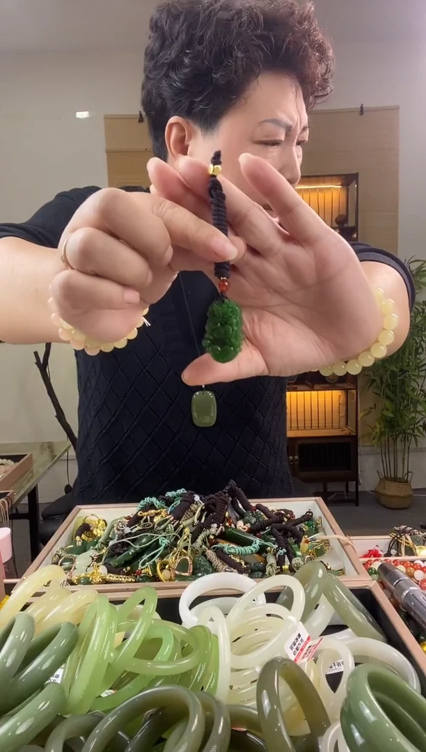 颈饰未镶嵌和田玉多样性拍一发一  15