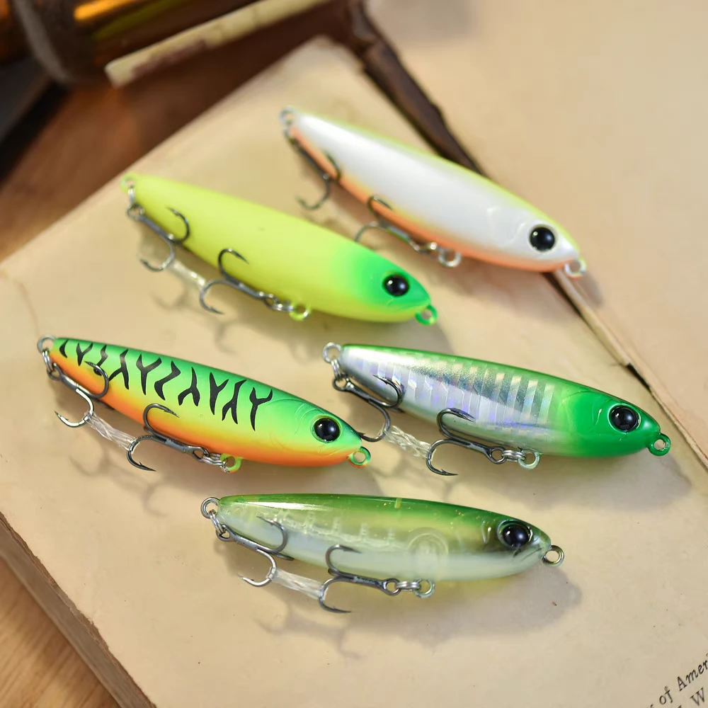 路亚饵水面铅笔小飞棍2.8克罗飞白条马口翘嘴黑鱼