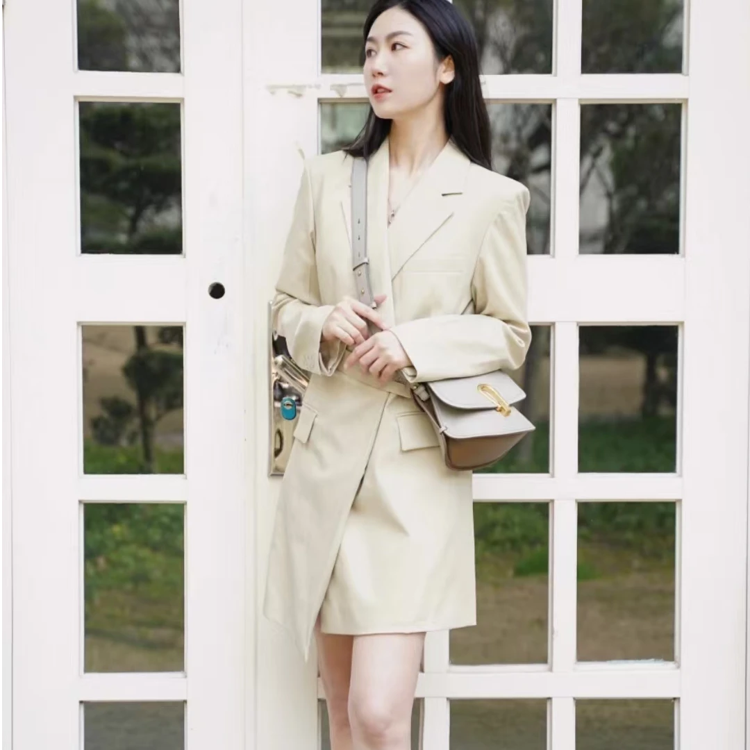 全新未使用 Prada/普拉达 秀款风衣外套 米色/38