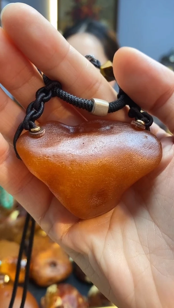 琥珀颈饰未镶嵌吊坠