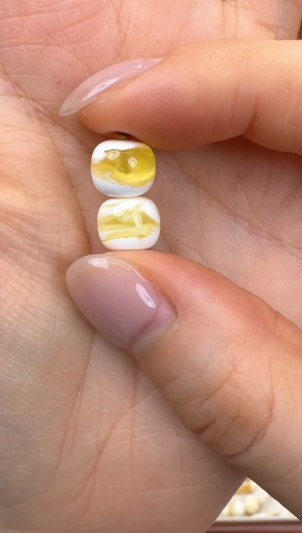 未镶嵌蜜蜡裸石蜜蜡对珠 9mm