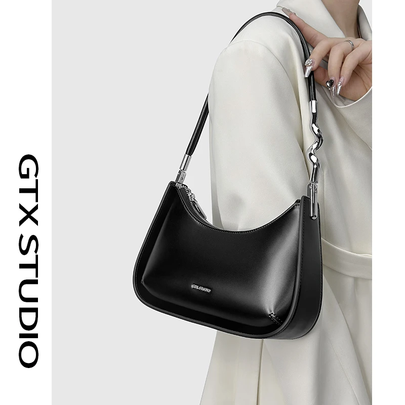 【谷田西】原创黑色真皮腋下包春夏简约小众设计时尚潮流单肩法棍包