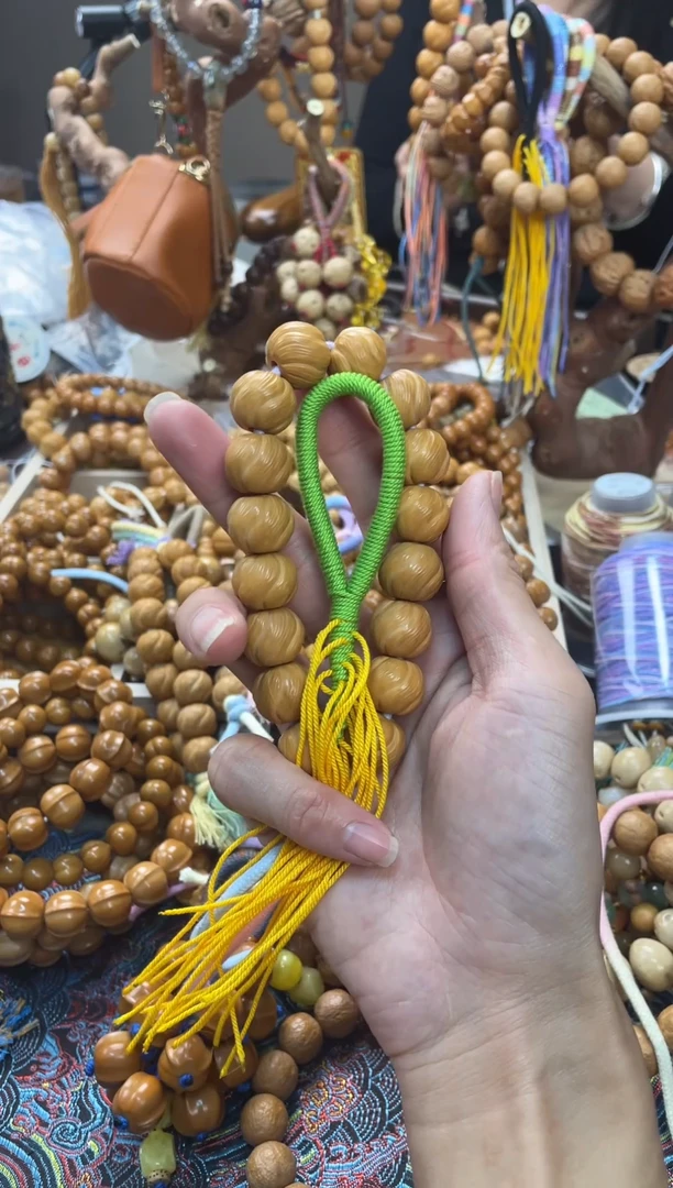 吊坠猴头核桃猴头卷卷酥16+