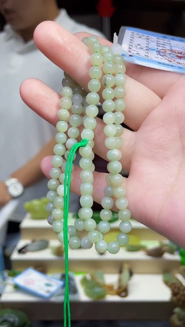 和田玉未镶嵌颈饰1