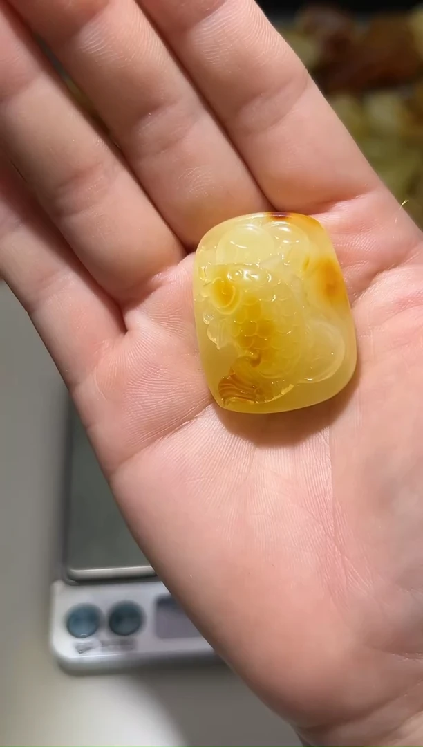 裸石琥珀未镶嵌琥珀蜜蜡吊坠