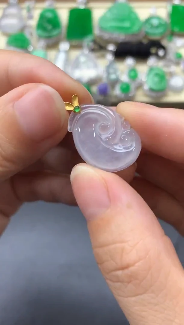 颈饰18K金镶嵌翡翠52-中国好珍宝