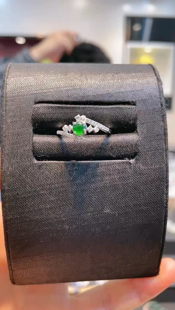 翡翠未镶嵌颈饰A47天然A货翡翠戒指