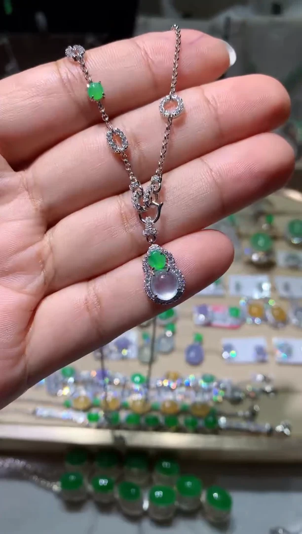 未镶嵌翡翠耳饰白冰锁骨链