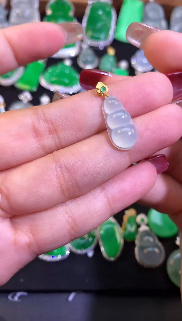 【闪购商品】翡翠颈饰18K金镶嵌缅甸天然A货翡翠