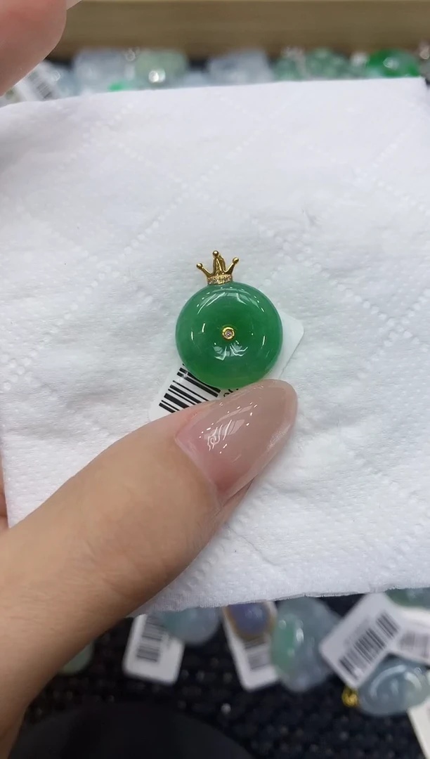 翡翠18K金镶嵌颈饰111111111111