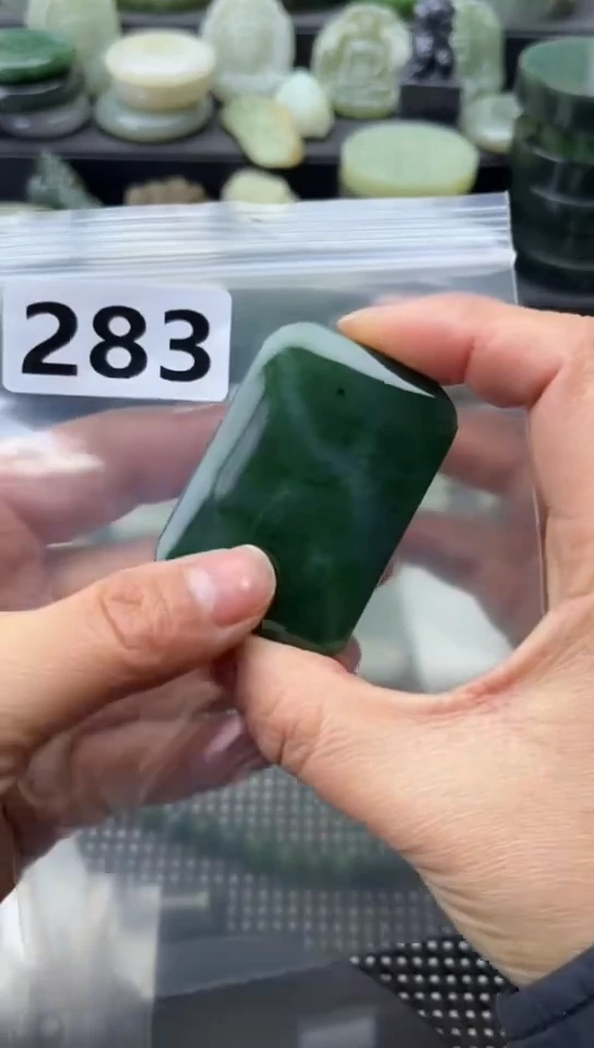 未镶嵌和田玉珠宝半成品牌子