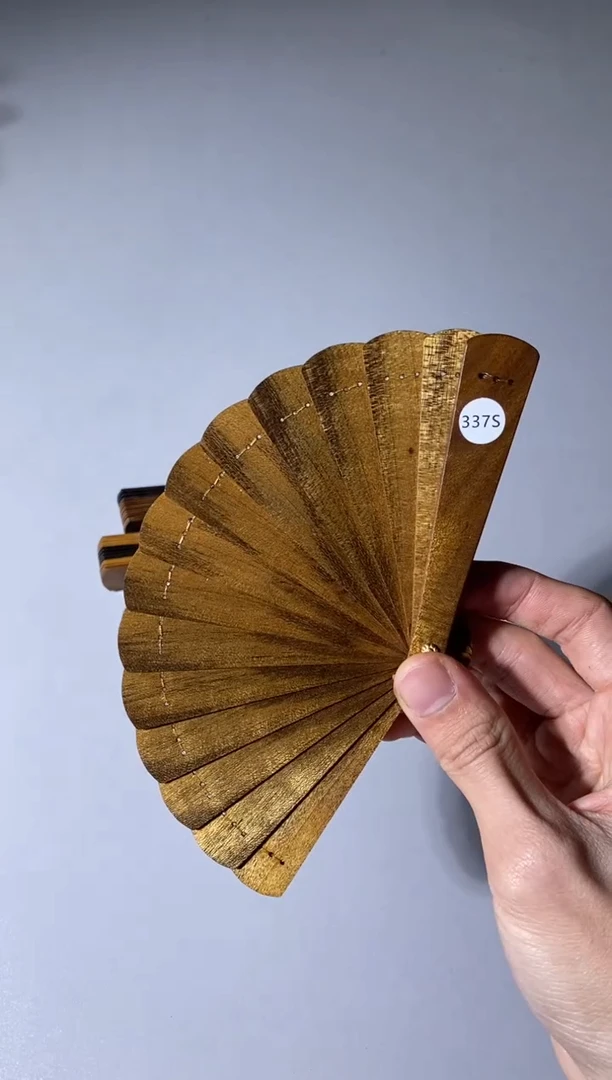 【闪购商品】金丝楠木雕337号10cm金丝楠木小叶桢楠掌中扇