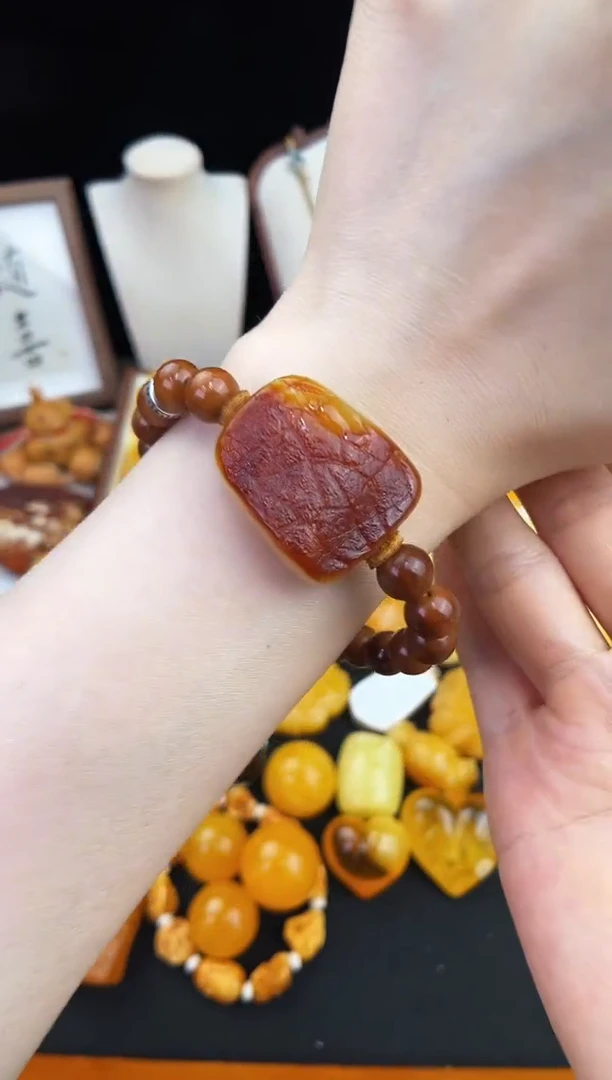 琥珀未镶嵌珠宝奇石柒月