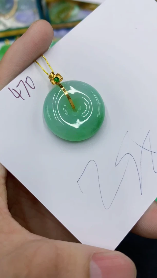 颈饰18K金镶嵌翡翠111111111111