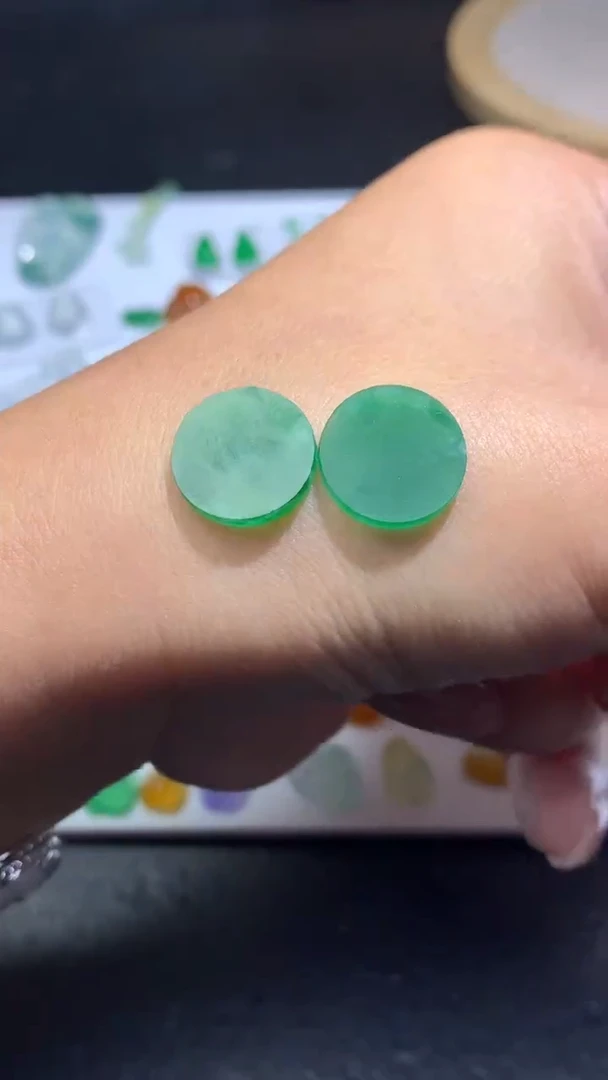 未镶嵌定制翡翠毛货