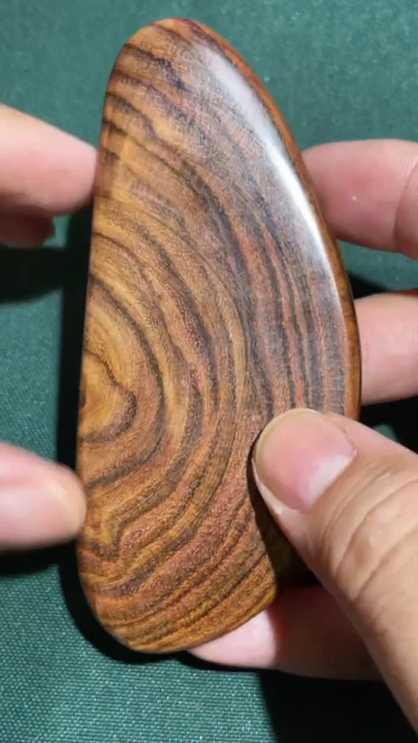 白玉菩提吊坠18HH-058