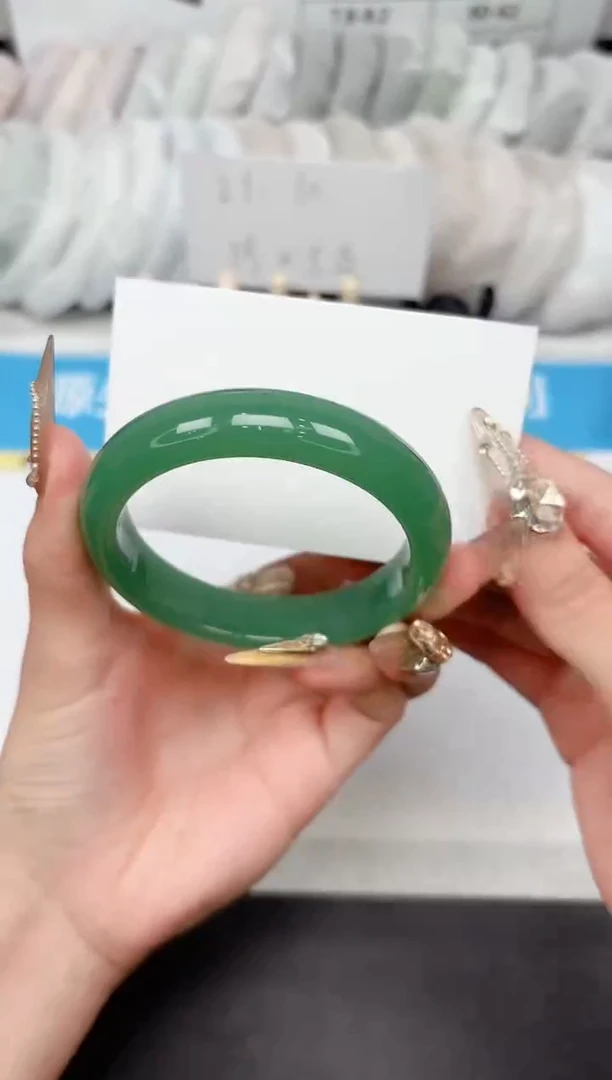 石英质玉手镯未镶嵌13-56.2