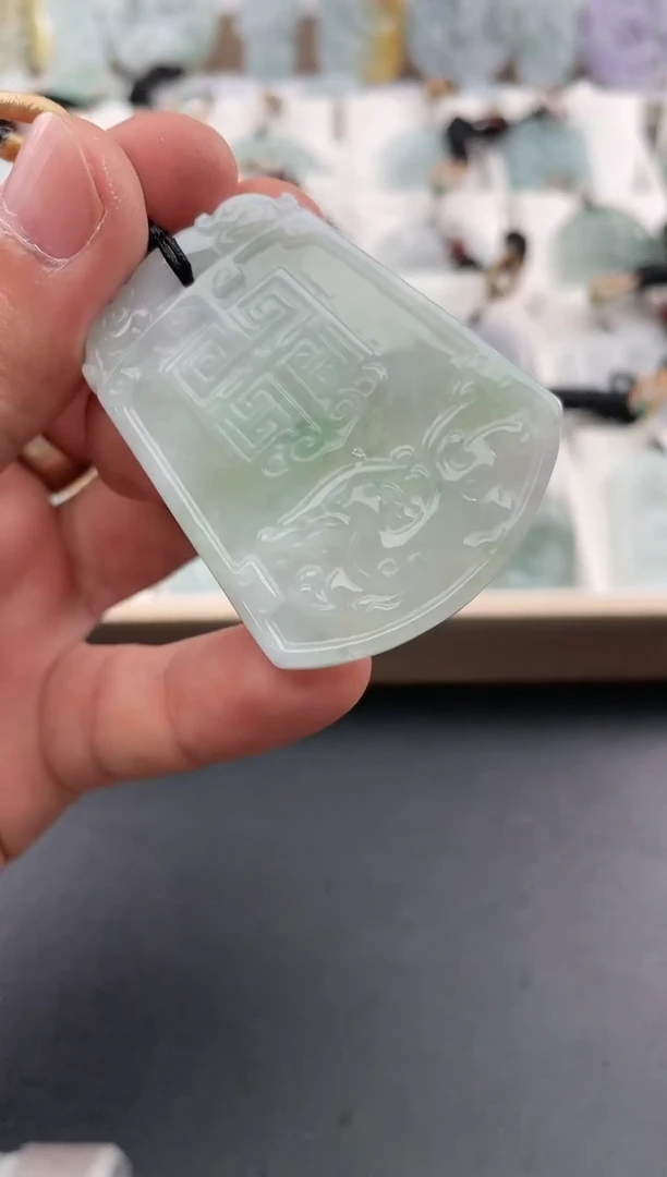 颈饰未镶嵌翡翠26/01/04/66