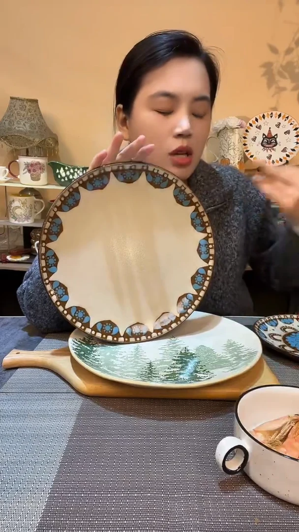 瓷片11英寸手绘盘 微瑕介意勿拍