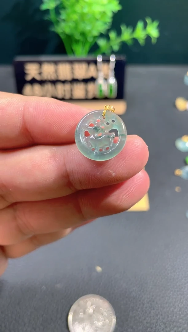 【闪购商品】翡翠颈饰18K金镶嵌翡翠