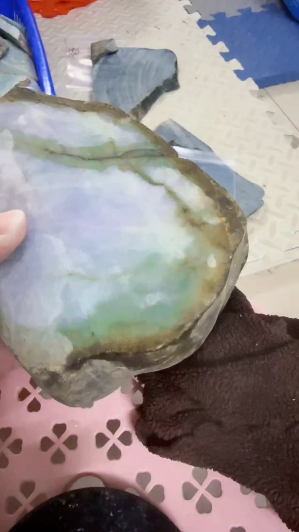 未镶嵌挂件翡翠《****》天然翡翠182