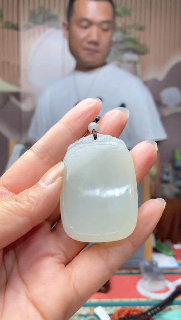 和田玉未镶嵌颈饰拍一发一